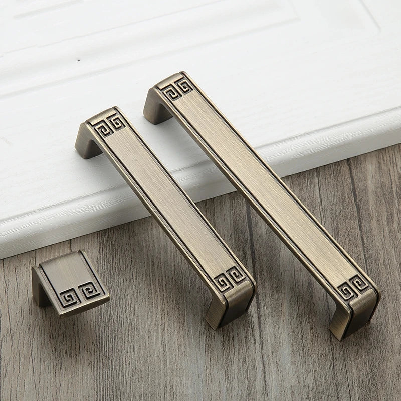 Antique Bronze Cabinet Knobs & Handles – Vintage Furniture Hardware