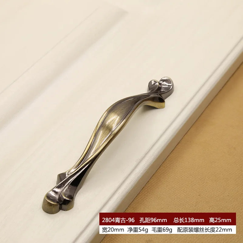 Retro Bronze Cabinet Handles – Antique Metal Drawer & Door Pulls
