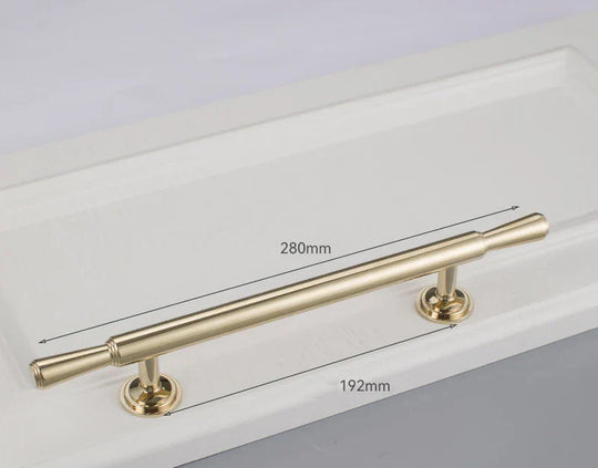 Chrome and Polished Gold Brass Furniture Handles – Modern Pulls and Knobs for Cabinets and Wardrobes