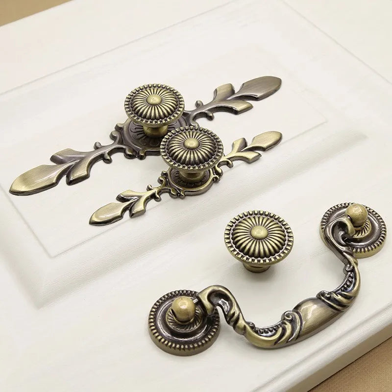 Retro Bronze Cabinet Handles – Antique Metal Drawer & Door Pulls