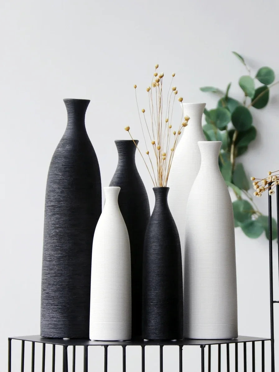 Simple Modern Black and White Ceramic Vase Table Decor