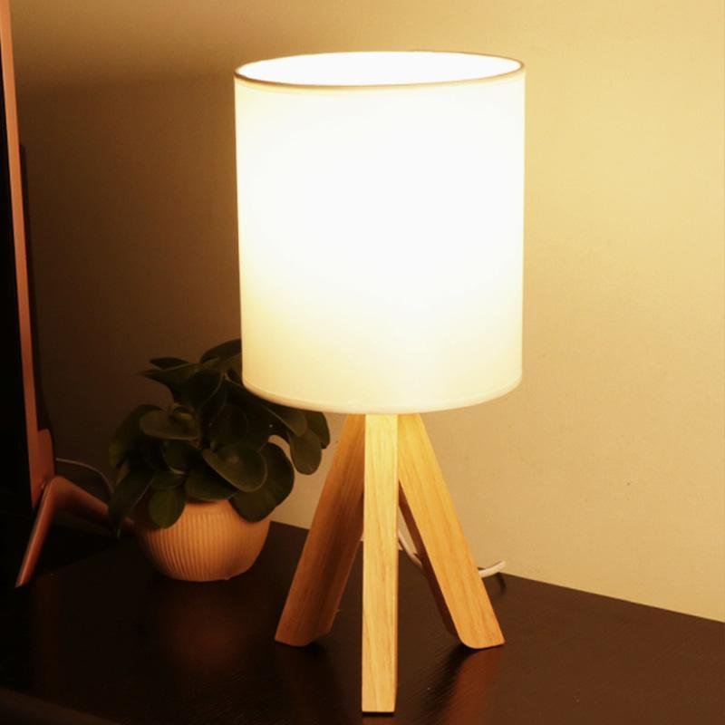 15'' Wood Modern Tripod Table Lamp with Linen Shade