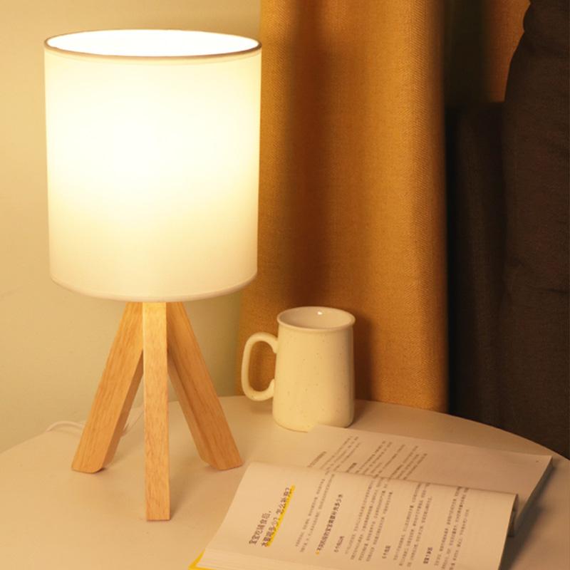 15'' Wood Modern Tripod Table Lamp with Linen Shade