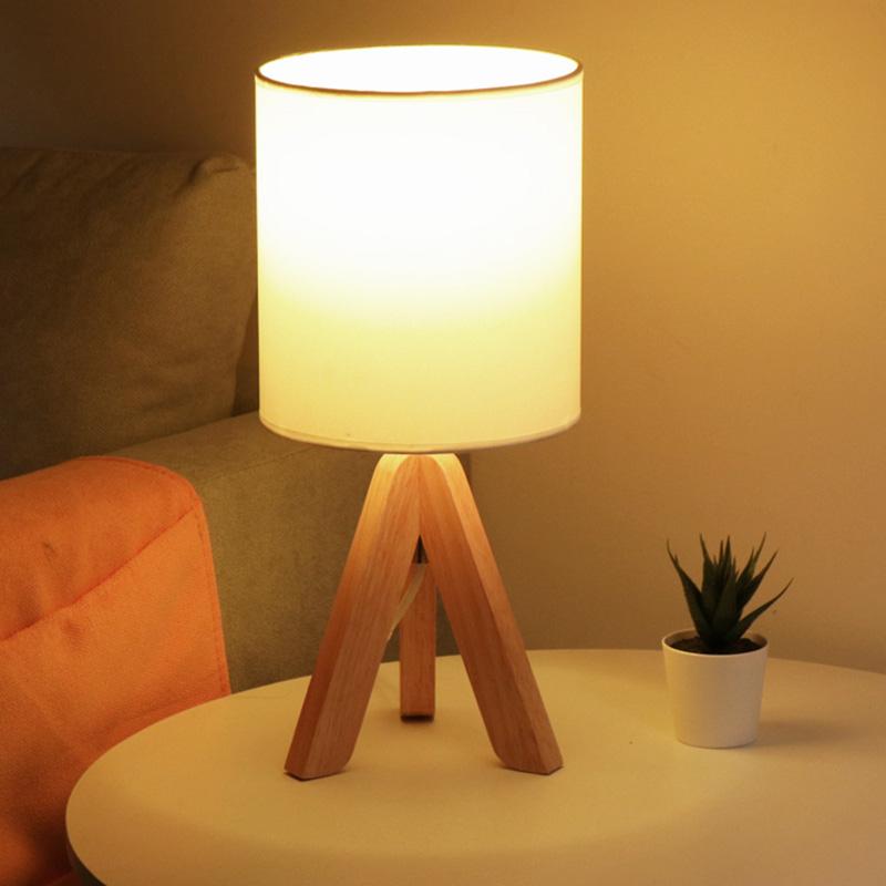 15'' Wood Modern Tripod Table Lamp with Linen Shade