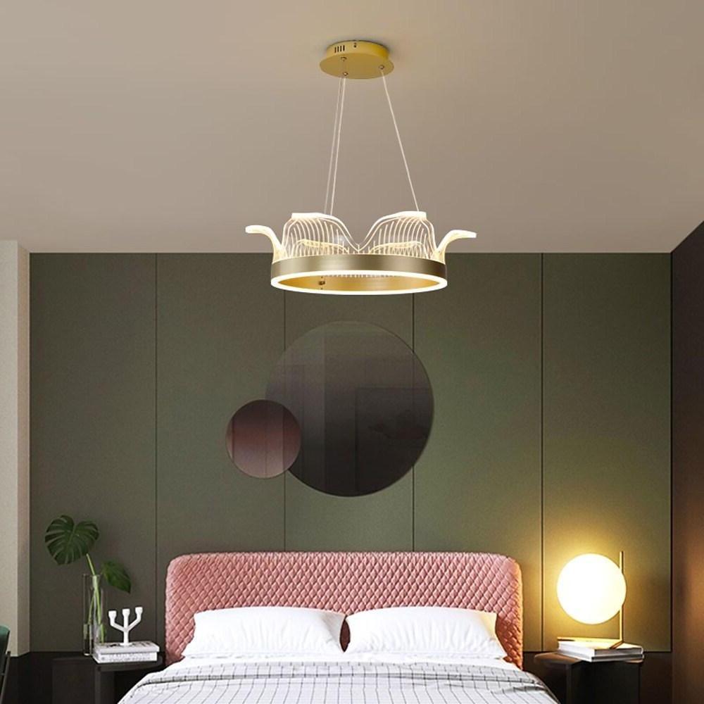 Circle Crown Pendant Light Electroplated Metal Acrylic LED Nordic Chandeliers