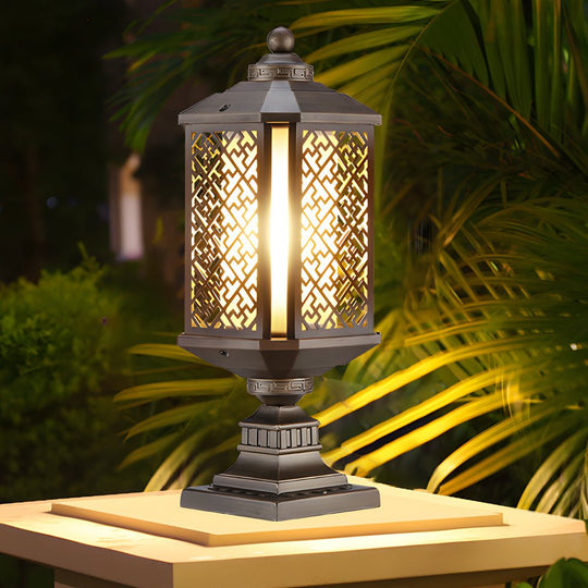 Antique Die Cast Aluminum Waterproof Glass Shade Retro Fence Post Lights
