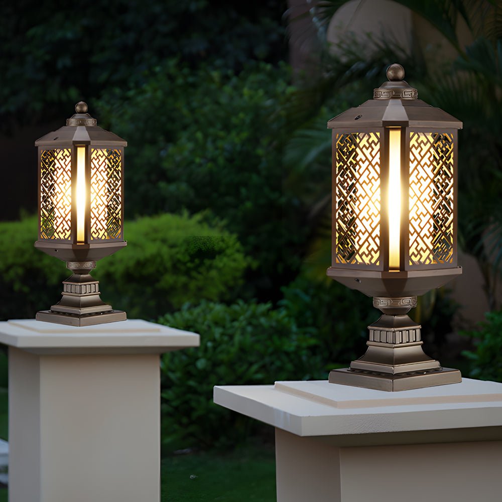 Antique Die Cast Aluminum Waterproof Glass Shade Retro Fence Post Lights