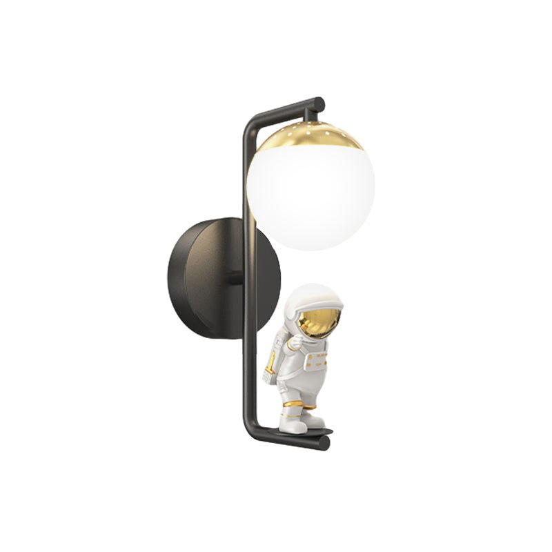 Cartoon Astronaut LED Wall Light – 3 Step Dimming