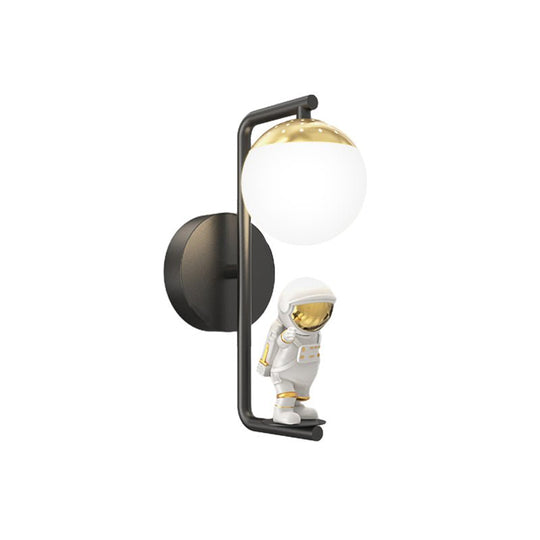 Cartoon Astronaut LED Wall Light – 3 Step Dimming