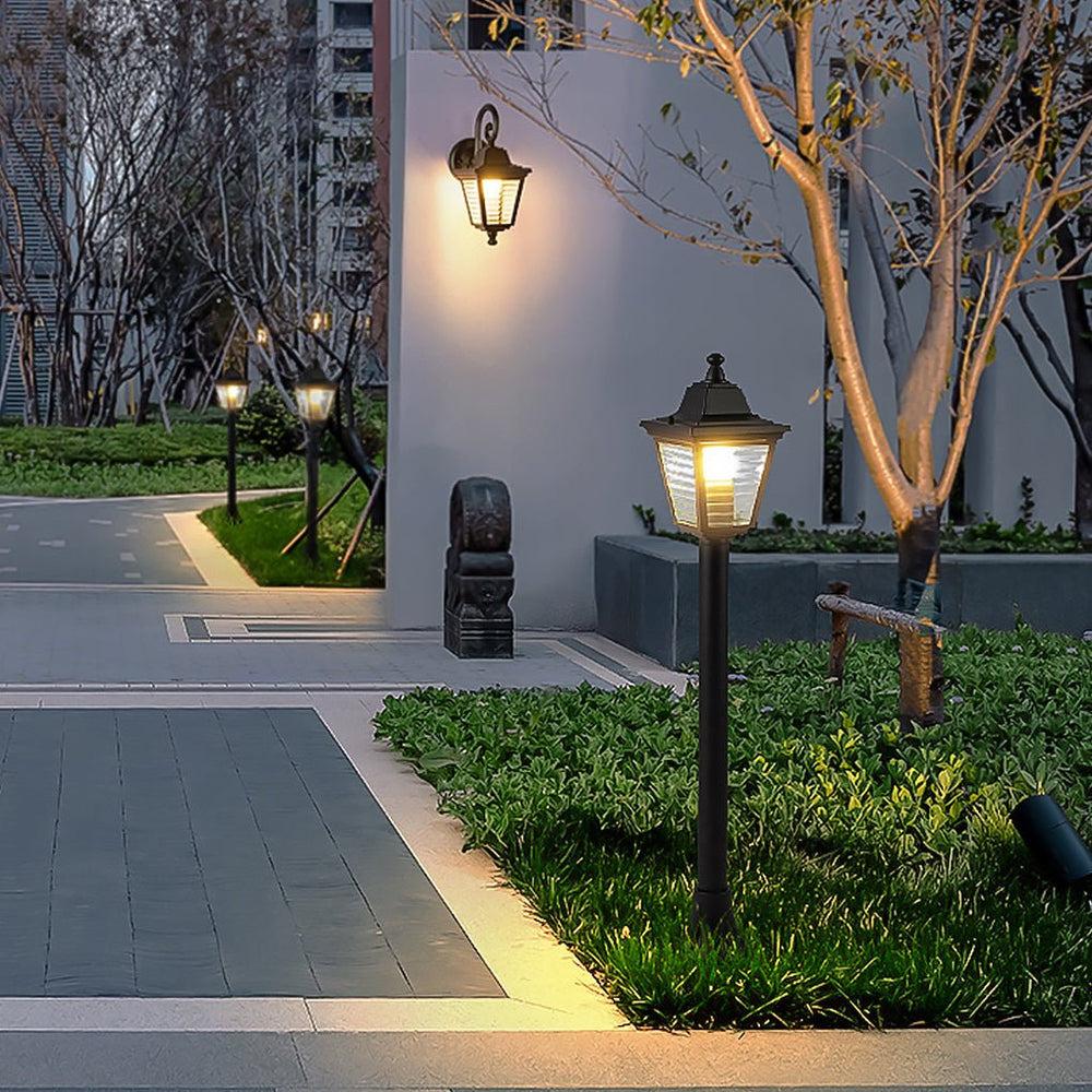 European Style Waterproof Outdoor Landscape Light