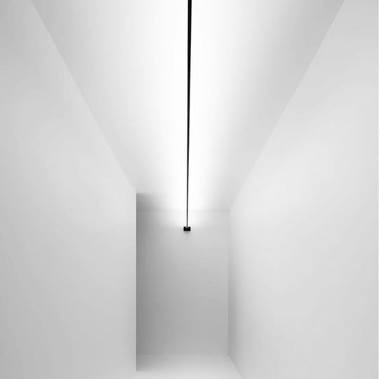 Creative Rotatable Steel LED Strip Light – Adjustable Minimalist Linear Lighting
