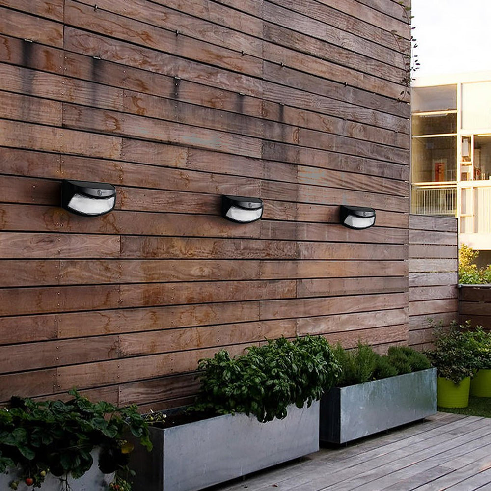 Intelligent Motion Sensor Solar Outdoor LED Wall Light