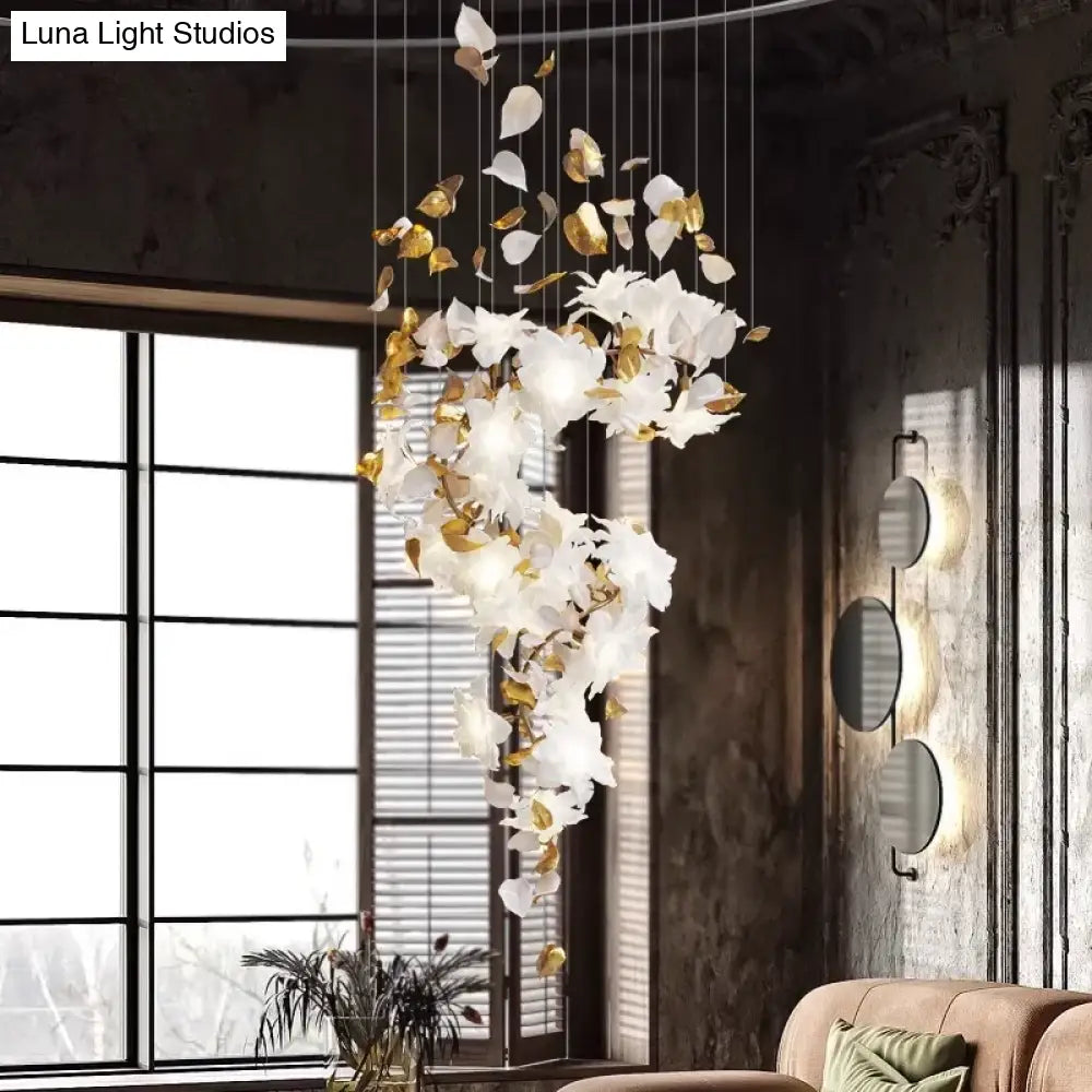 Glass Flower Chandelier – Luxury Staircase & Lobby Lighting