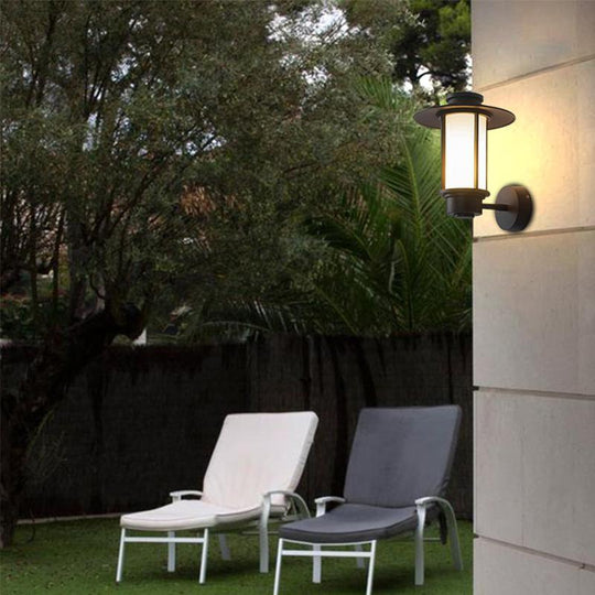 Retro Top Hat Shape LED Outdoor Wall Light Black
