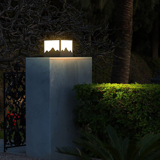 Landscape Silhouette Solar LED Waterproof Post Light for Garden Fence