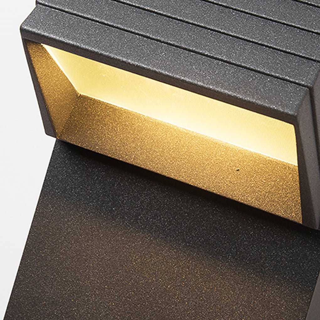 Chic Flash Black LED Lawn Light for Outdoor Spaces