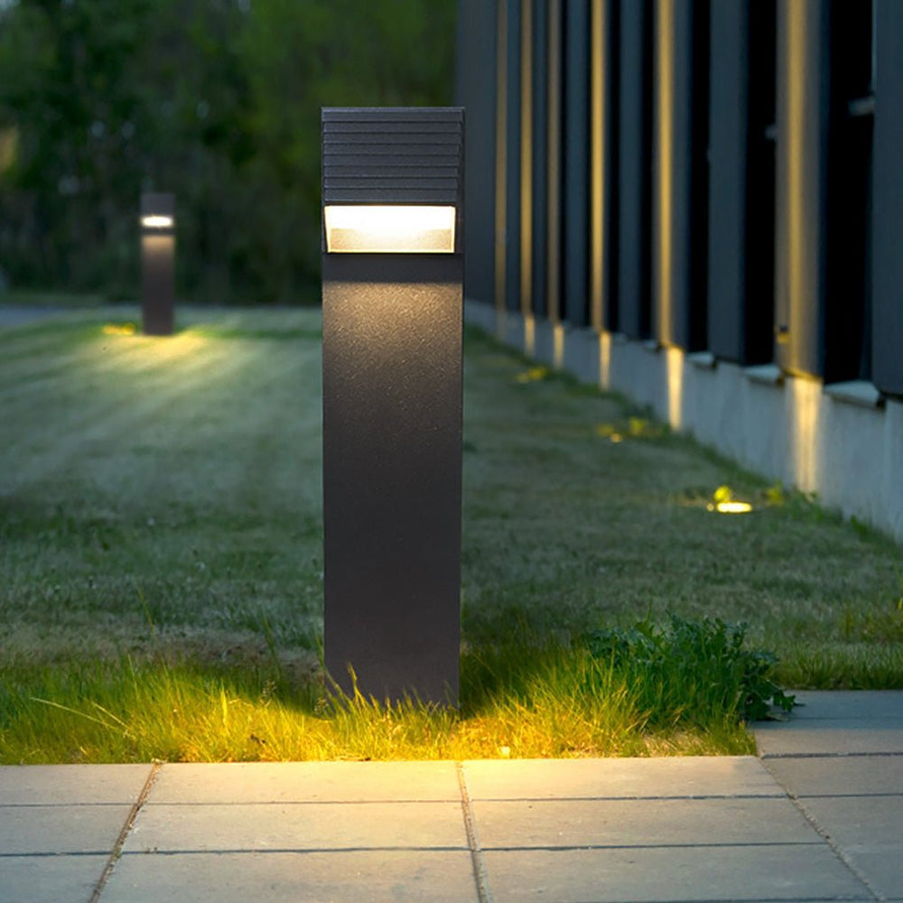 Chic Flash Black LED Lawn Light for Outdoor Spaces