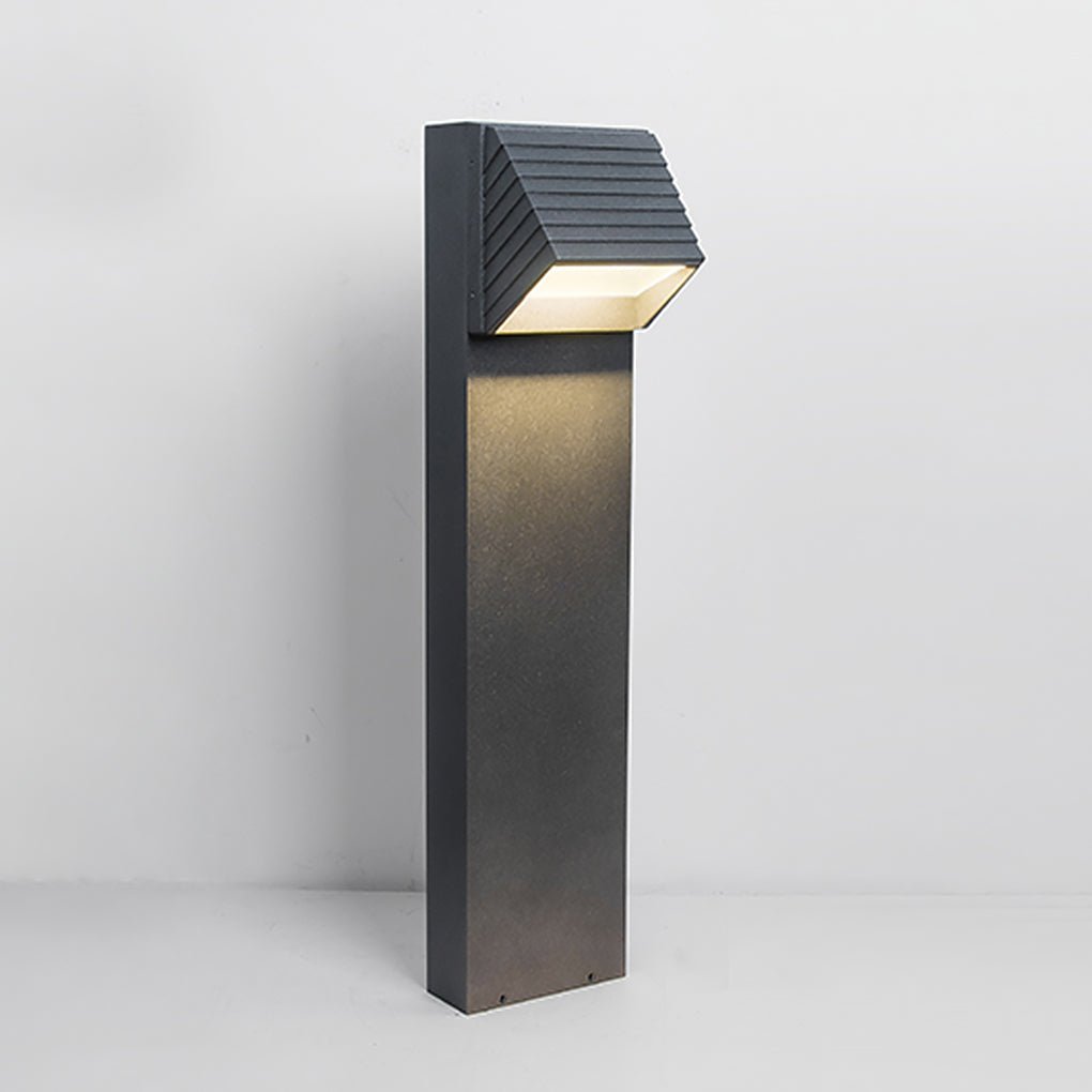 Chic Flash Black LED Lawn Light for Outdoor Spaces