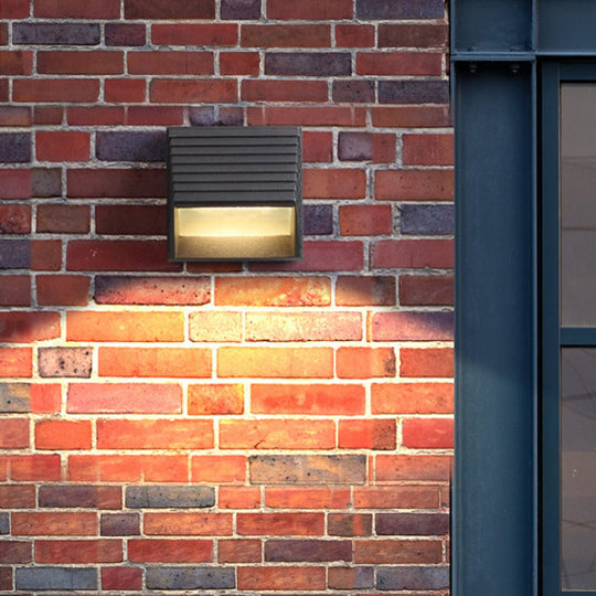 Modern Minimalist LED Outdoor Wall Light Waterproof