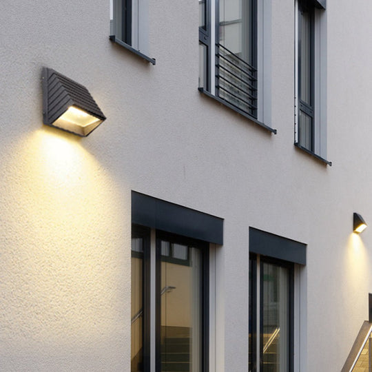 Modern Minimalist LED Outdoor Wall Light Waterproof