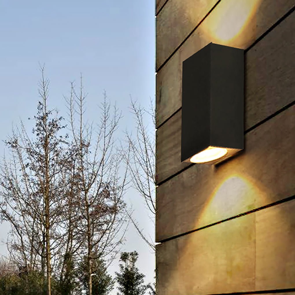 Modern Square Outdoor Waterproof LED Wall Light for Villa Courtyard