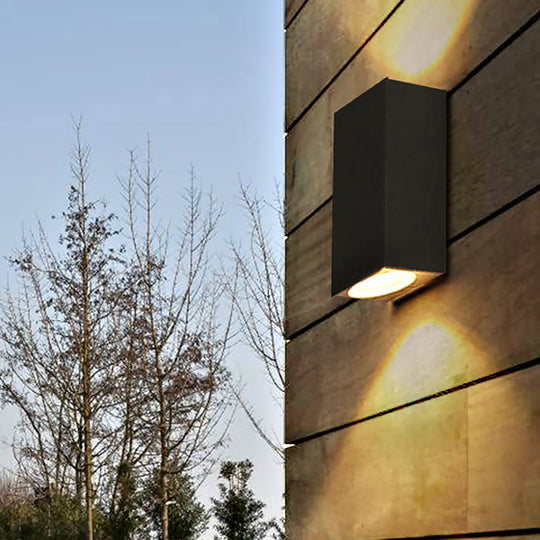Modern Square Outdoor Waterproof LED Wall Light for Villa Courtyard