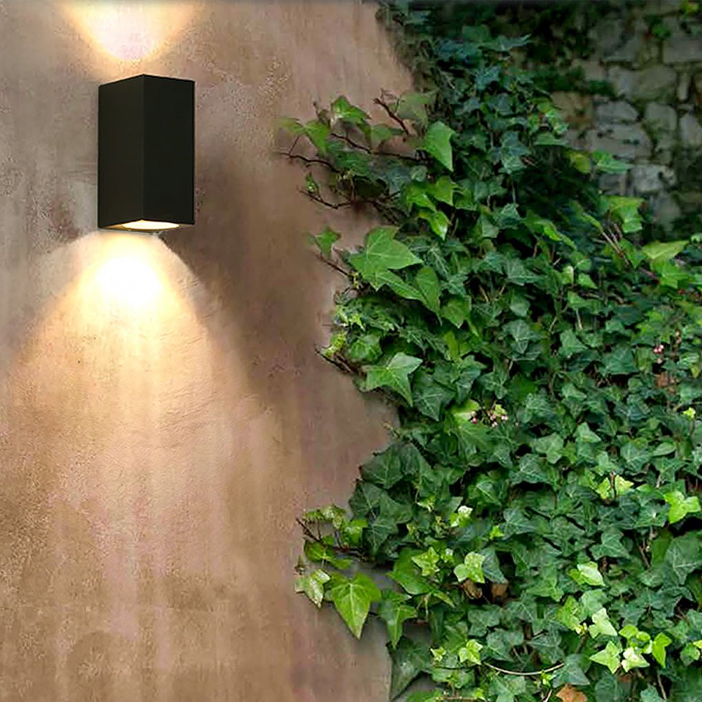 Modern Square Outdoor Waterproof LED Wall Light for Villa Courtyard