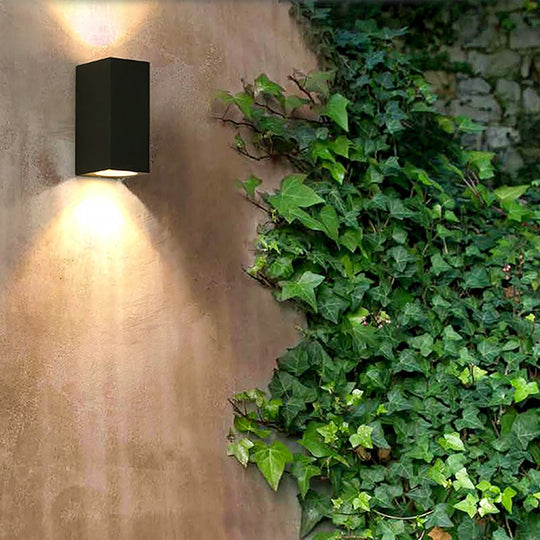Modern Square Outdoor Waterproof LED Wall Light for Villa Courtyard
