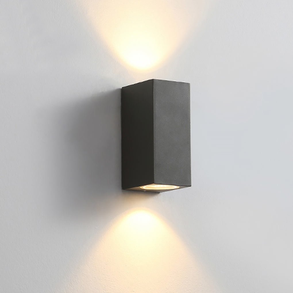 Modern Square Outdoor Waterproof LED Wall Light for Villa Courtyard