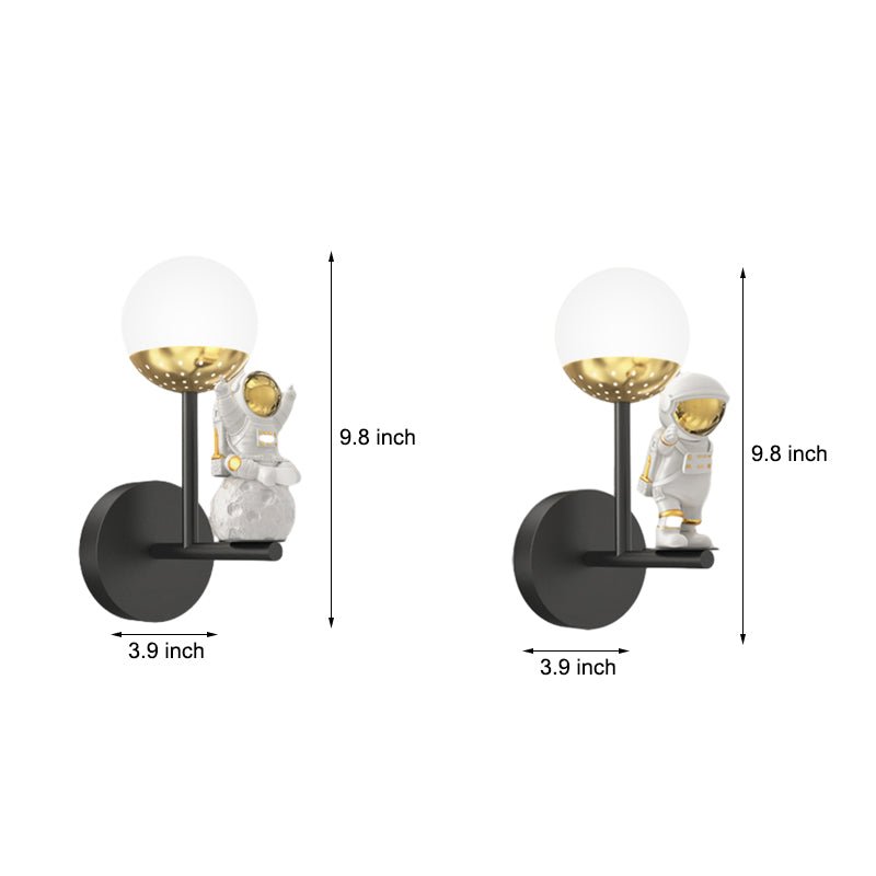 Moon Astronaut LED Wall Light – 3 Step Dimming