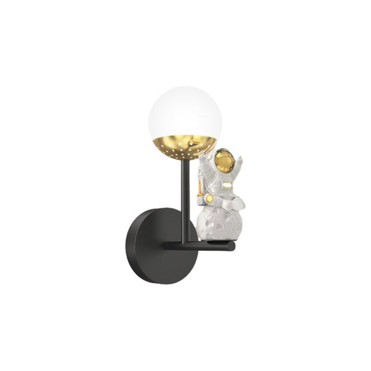 Moon Astronaut LED Wall Light – 3 Step Dimming