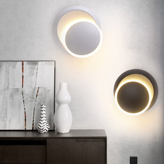 Nordic Minimalist LED Rotatable Round Wall Light