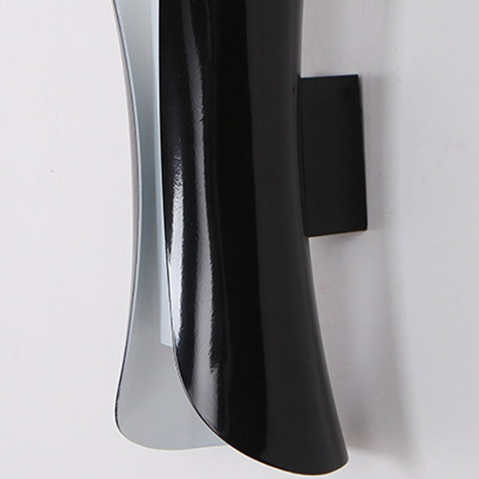Nordic Minimalist LED Wall Sconce for Indoor and Outdoor Use