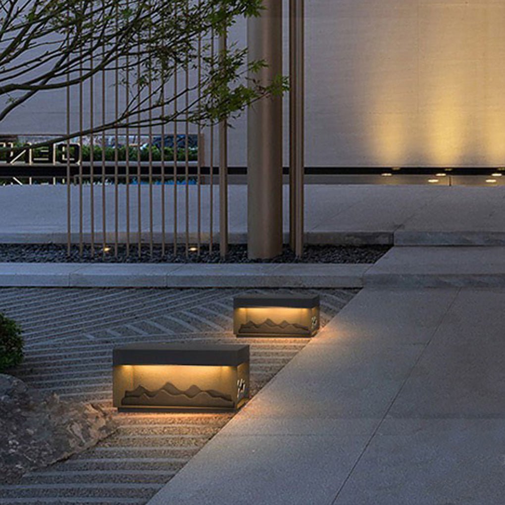 Outdoor Waterproof Garden Lamp Post with Mountain Scenery Design