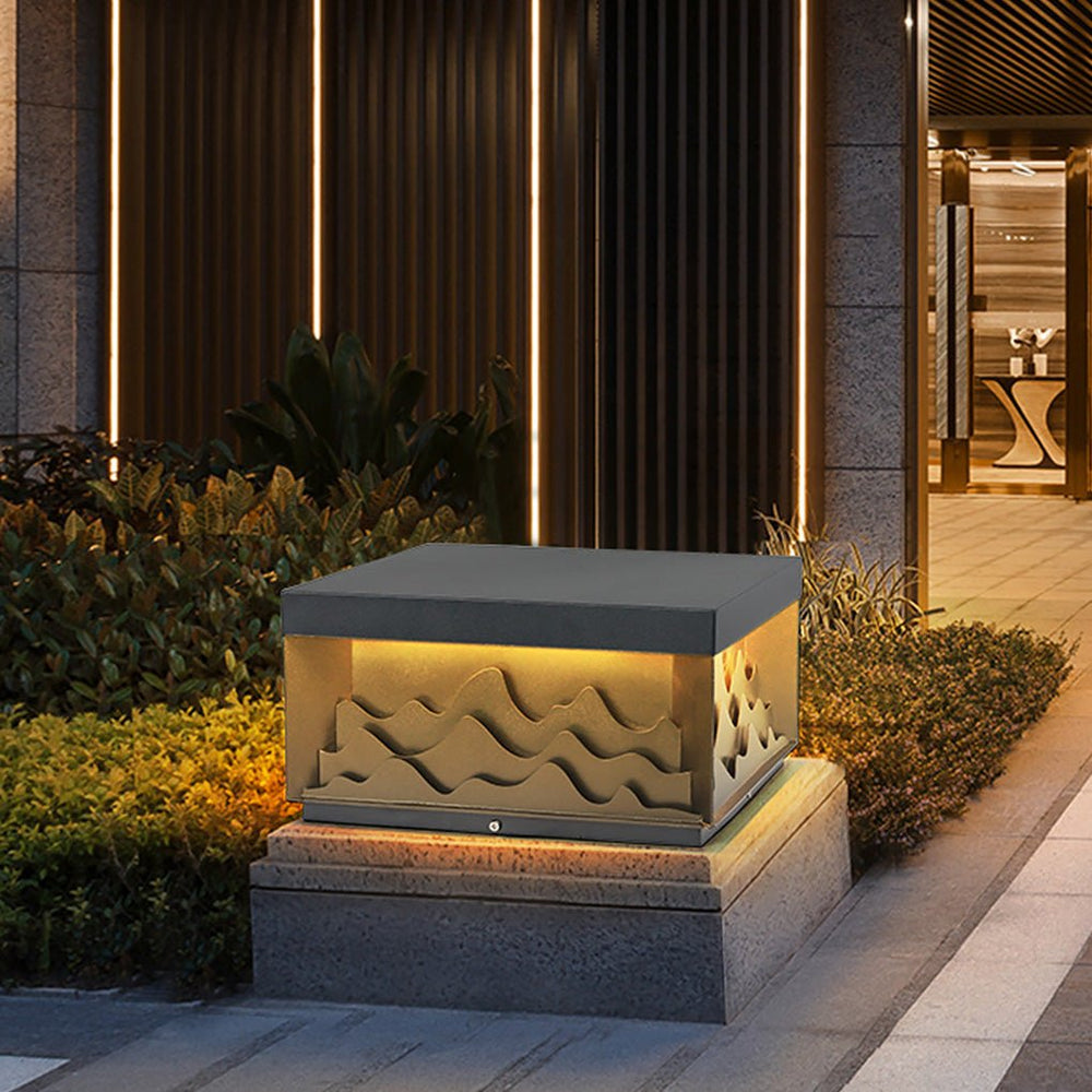 Outdoor Waterproof Garden Lamp Post with Mountain Scenery Design