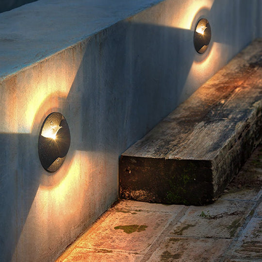 Sleek LED Cap Light for Garden Stairs, Decks & Pathways