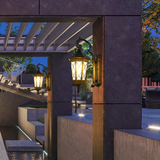 Outdoor Retro Waterproof LED Wall Lamp for Courtyard and Balcony