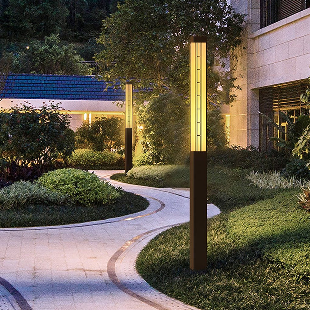 Retro Black Outdoor Pole Lamp Post Light