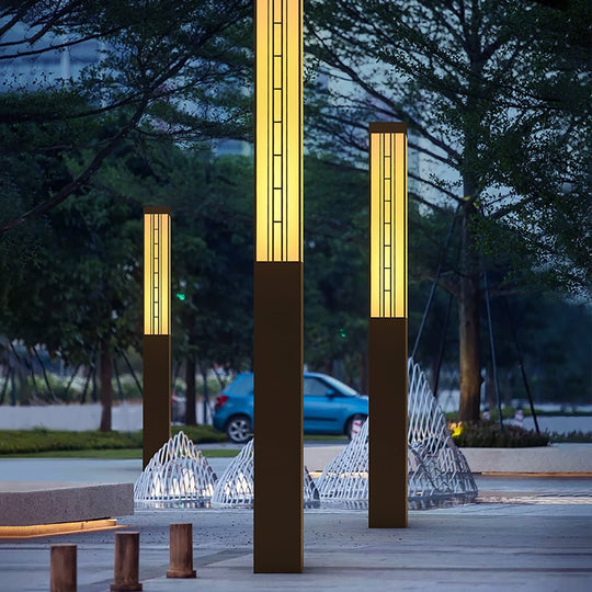 Retro Black Outdoor Pole Lamp Post Light