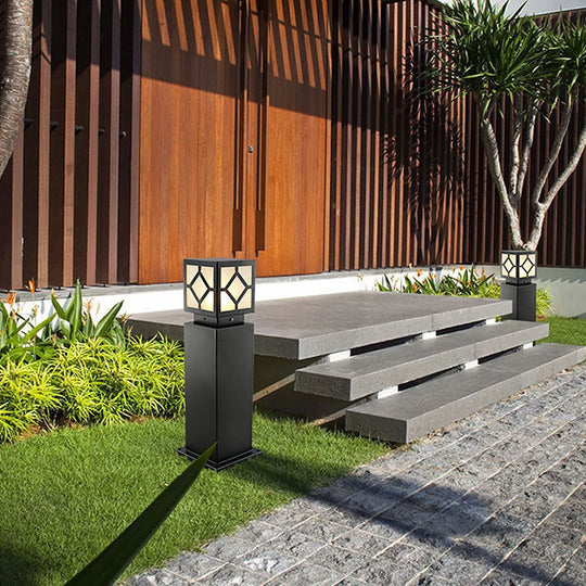 Retro European Square Solar Powered Bollard Light