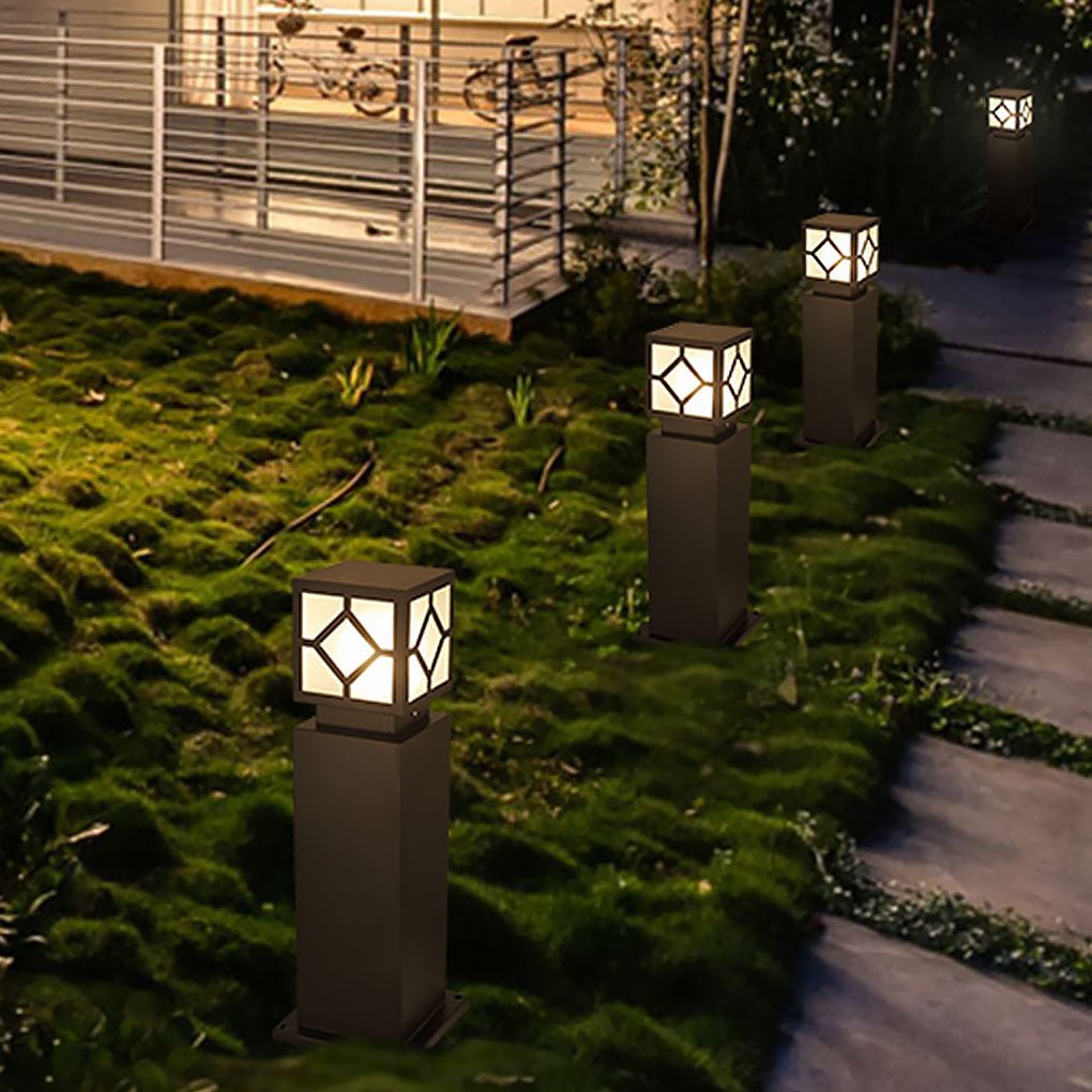 Retro European Square Solar Powered Bollard Light