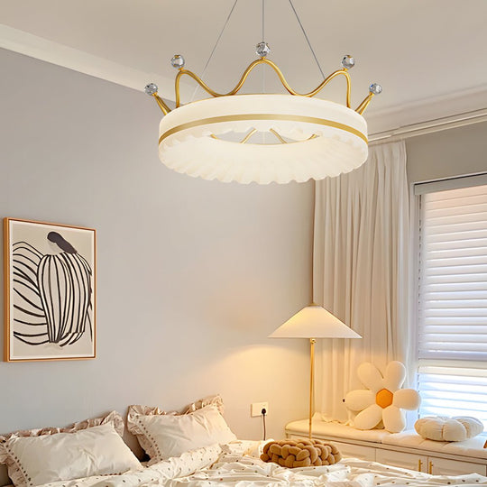 Romantic Crowns 3-Step Dimming Modern Chandelier