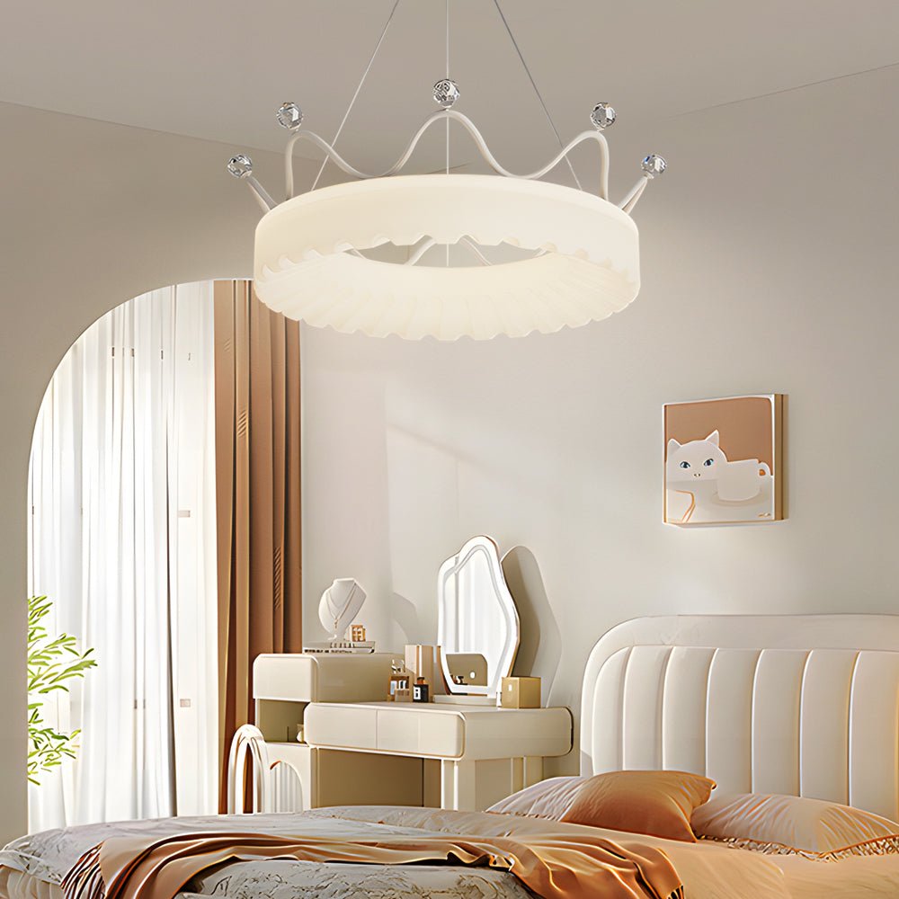 Romantic Crowns 3-Step Dimming Modern Chandelier