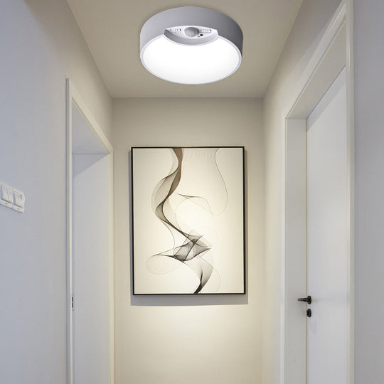 Round Motion Sensor LED Ceiling Light – Battery Operated with Remote Control