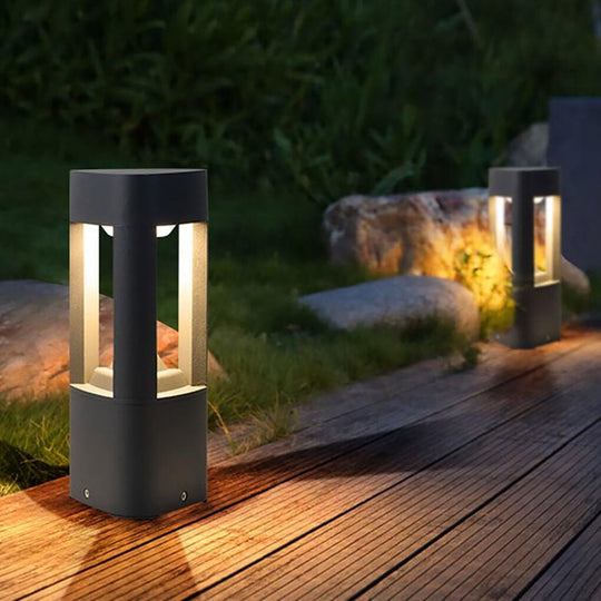 Triple Side Emitting Solar LED Garden Bollard Lights Heart Design & Weatherproof
