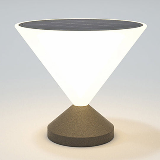 Solar Outdoor Waterproof LED Post Light for Courtyard