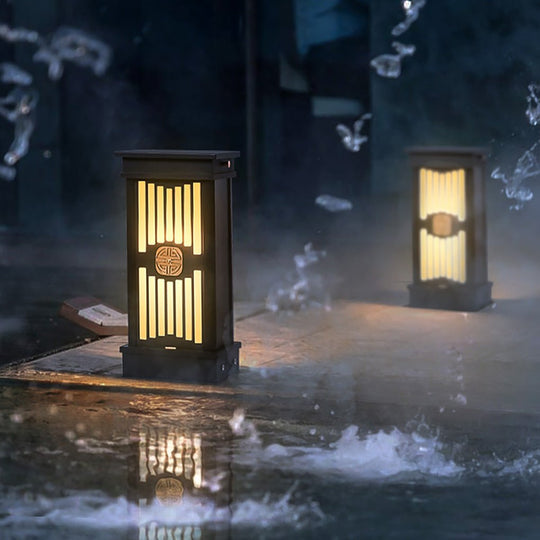 Traditional Retro Black LED Post Light for Outdoor Gardens