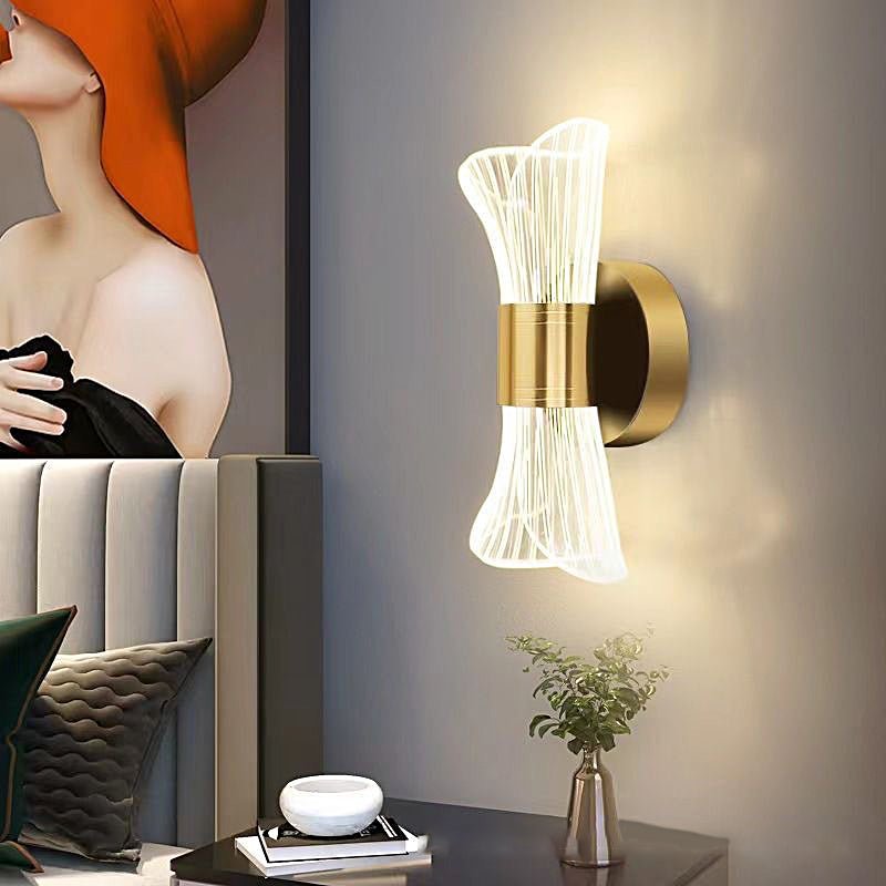 Trumpet Creative Up and Down LED Three Step Dimming Wall Lamp