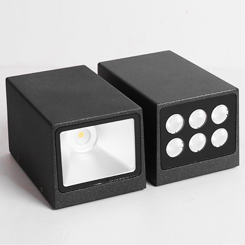 Two Light Effect Waterproof LED Wall Light for Outdoor Villa Courtyard