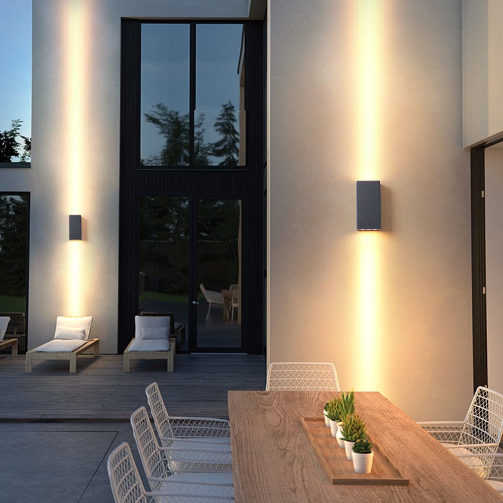 Two Light Effect Waterproof LED Wall Light for Outdoor Villa Courtyard